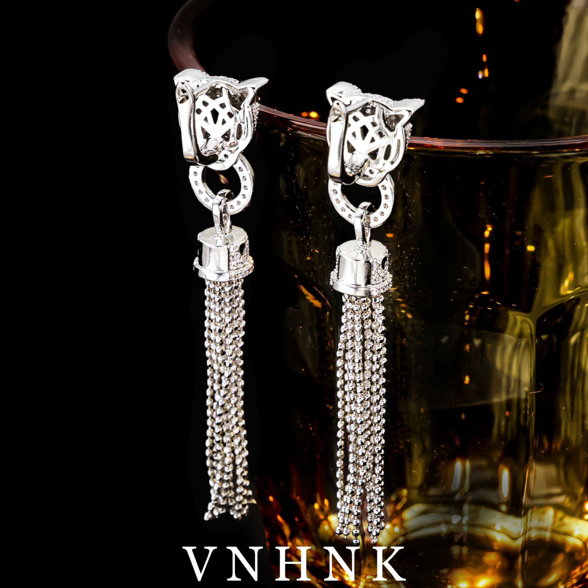 铜合金合成锆石耳饰 美可儿   D531  银色时尚气质耳环