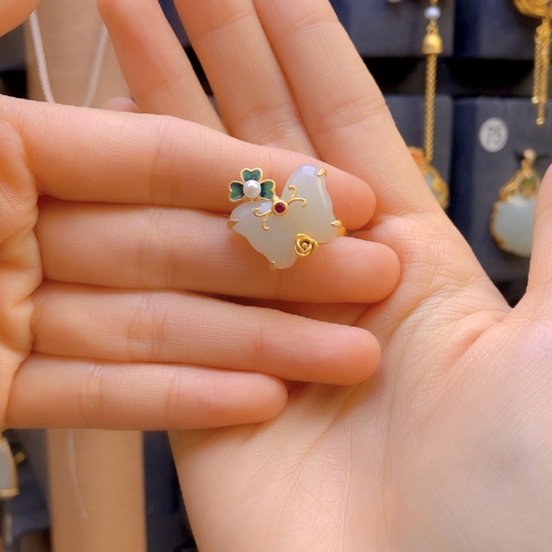 和田玉戒指银S925镀金镶嵌