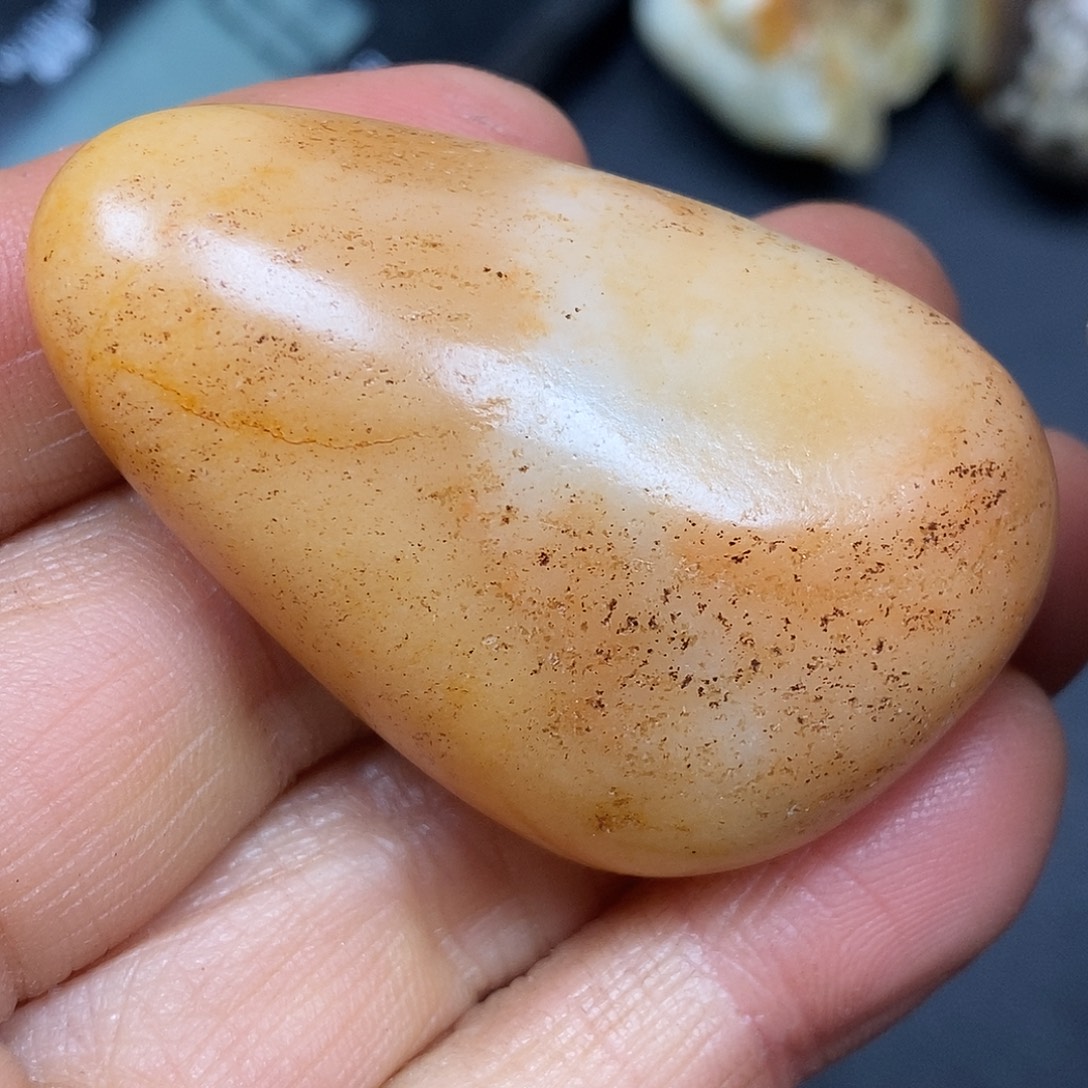 和田玉未镶嵌珠宝奇石