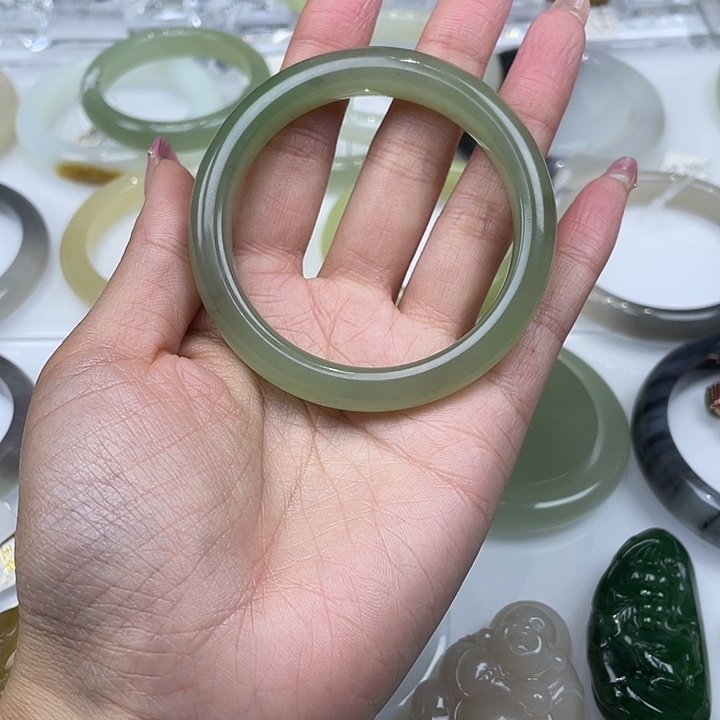 和田玉（糖玉）手镯54未镶嵌