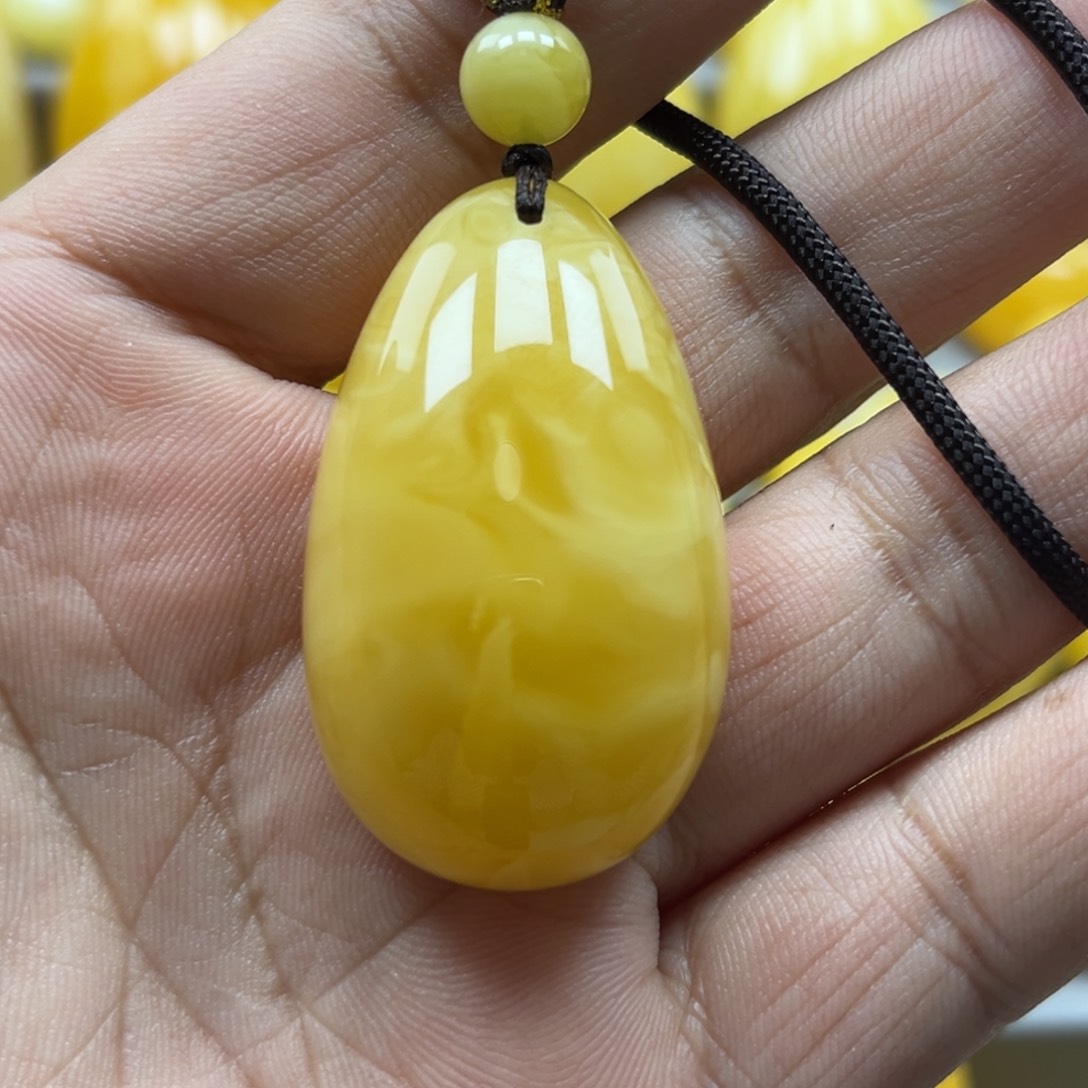 蜜蜡珠宝奇石未镶嵌