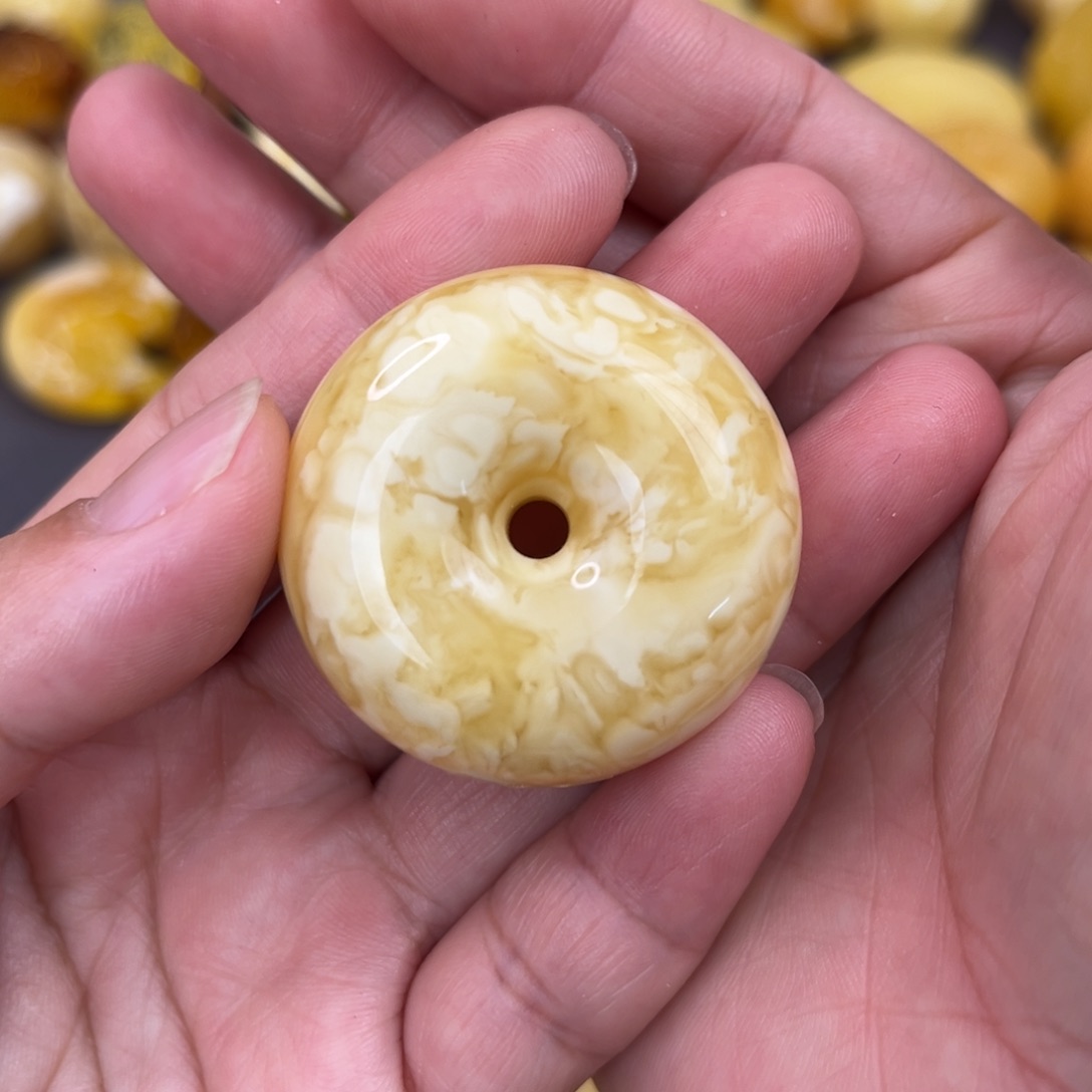 未镶嵌琥珀珠宝奇石虎皮纹扣