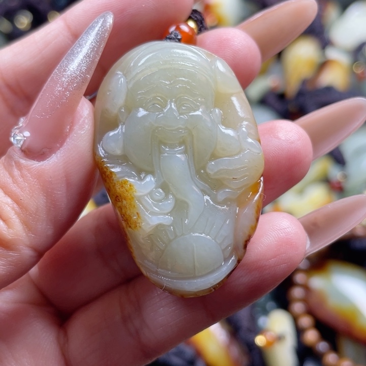 和田玉颈饰未镶嵌