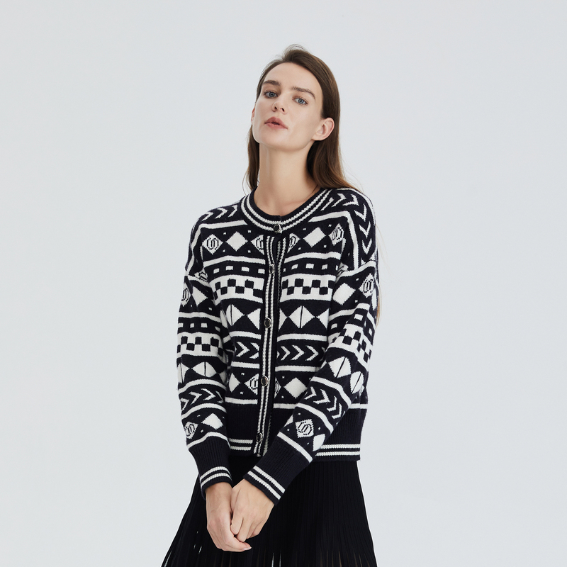 OBEG欧碧倩秋冬小香风时尚针织衫外套圆领提花毛织开衫10424138