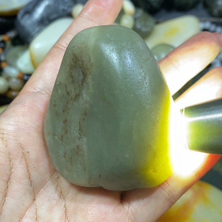未镶嵌和田玉（糖玉）挂件