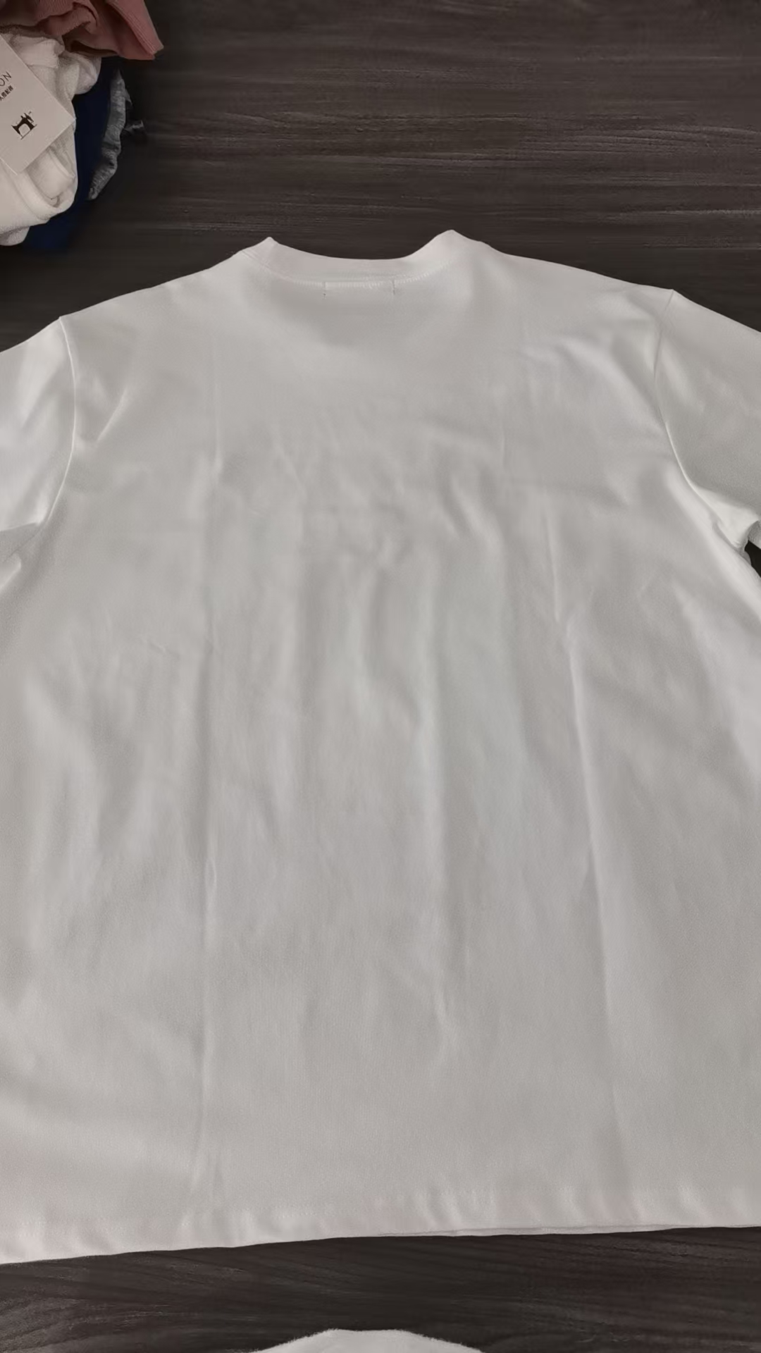 白色骑马打仗大版休闲t