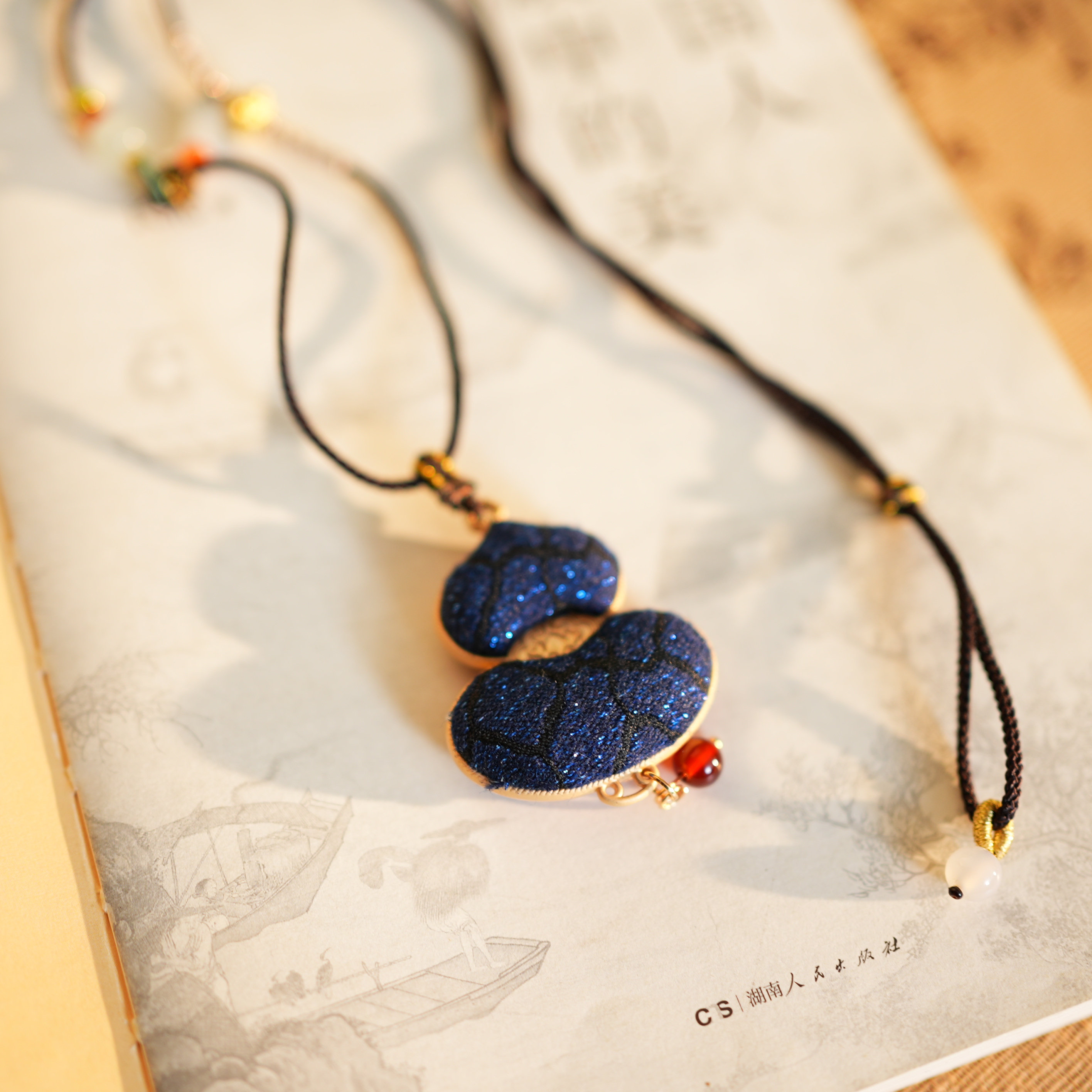 【窗花纹葫芦项链】非遗面料 手工拎缝