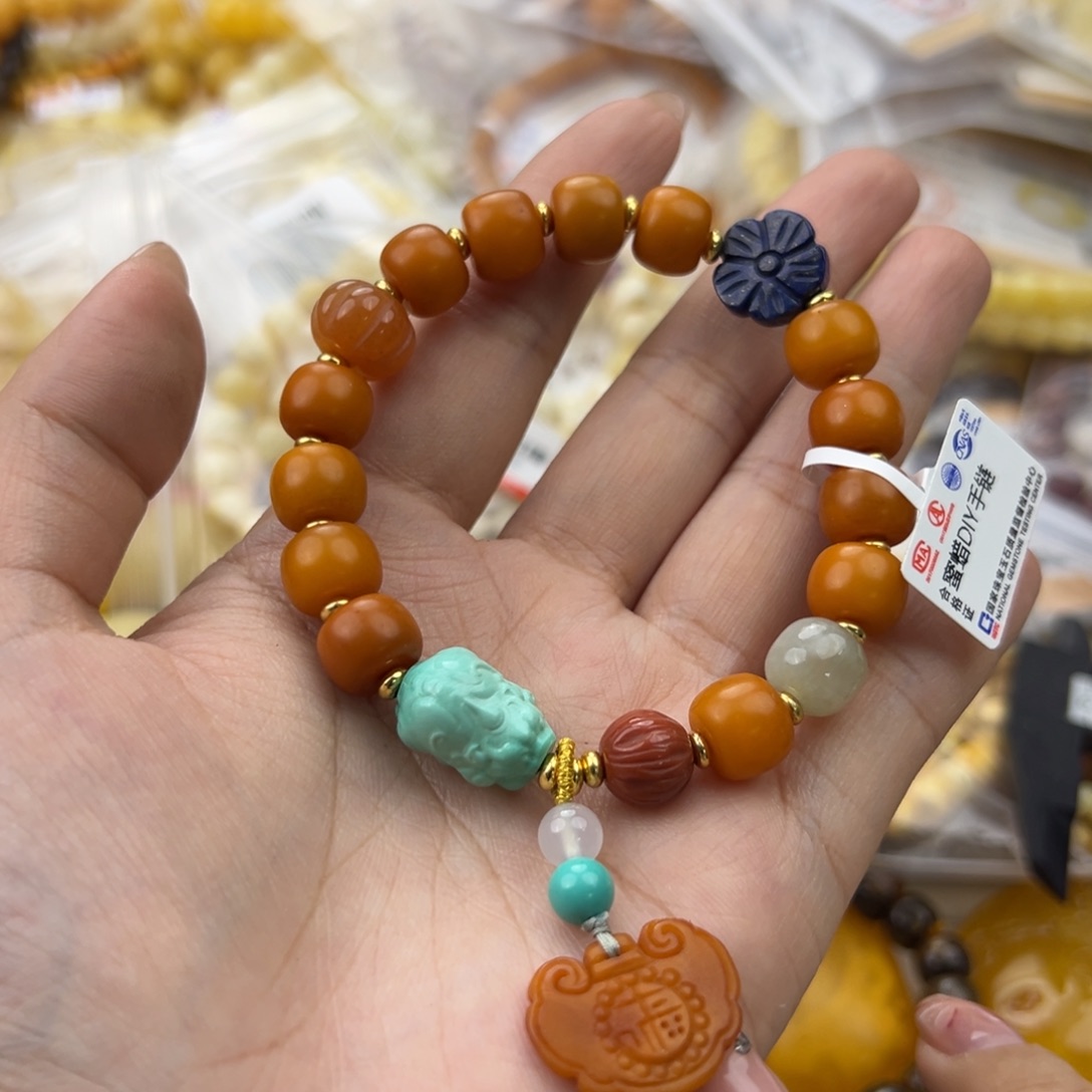 琥珀珠宝奇石未镶嵌