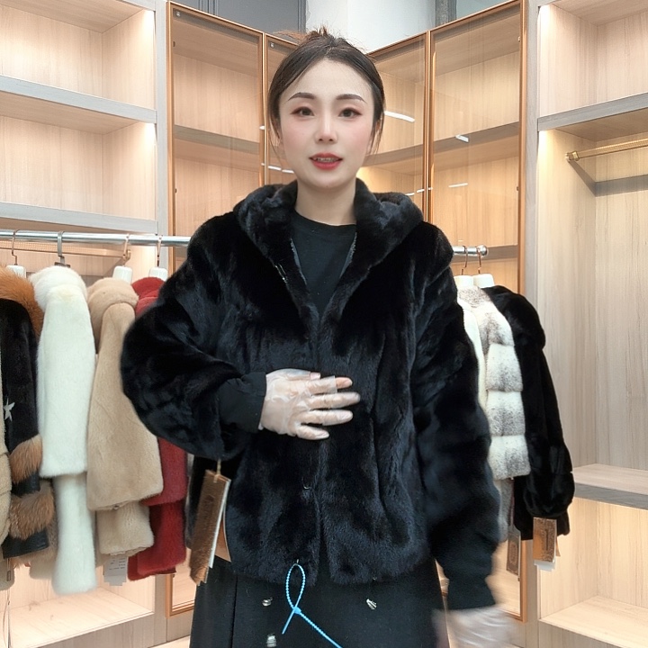 短款黑色连帽0421