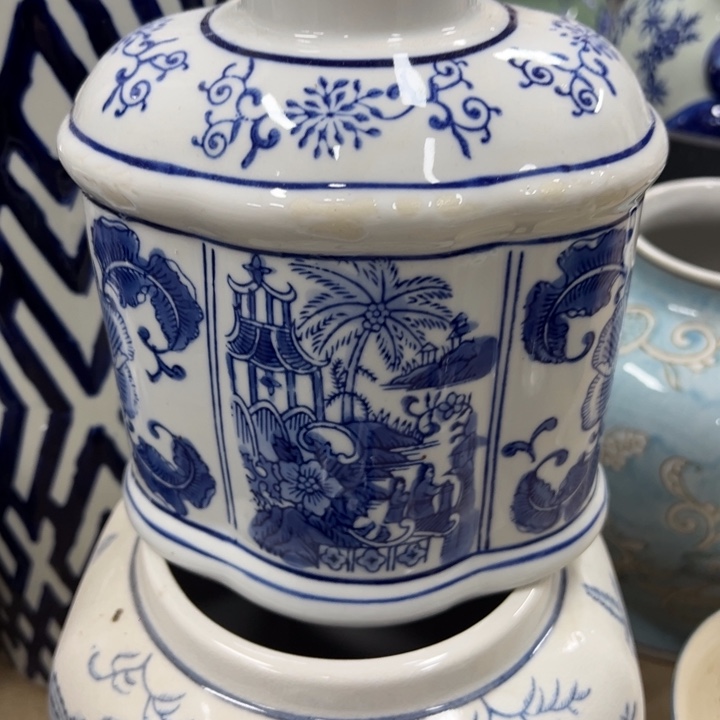 瓷片微瑕。。。。。。。。。。。。。