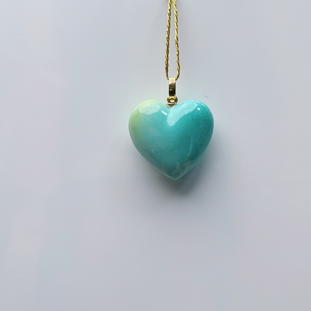 绿松石18K金镶嵌高瓷绿特色水波纹爱心吊坠