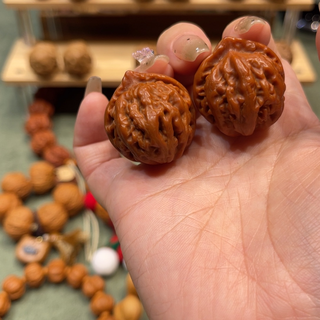 文玩核桃把件龙爪京八棱孤品