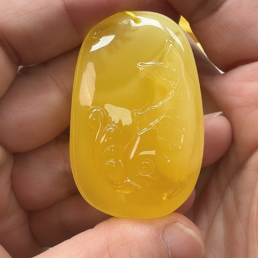 琥珀未镶嵌珠宝奇石26