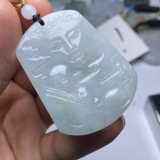 翡翠未镶嵌颈饰翡翠