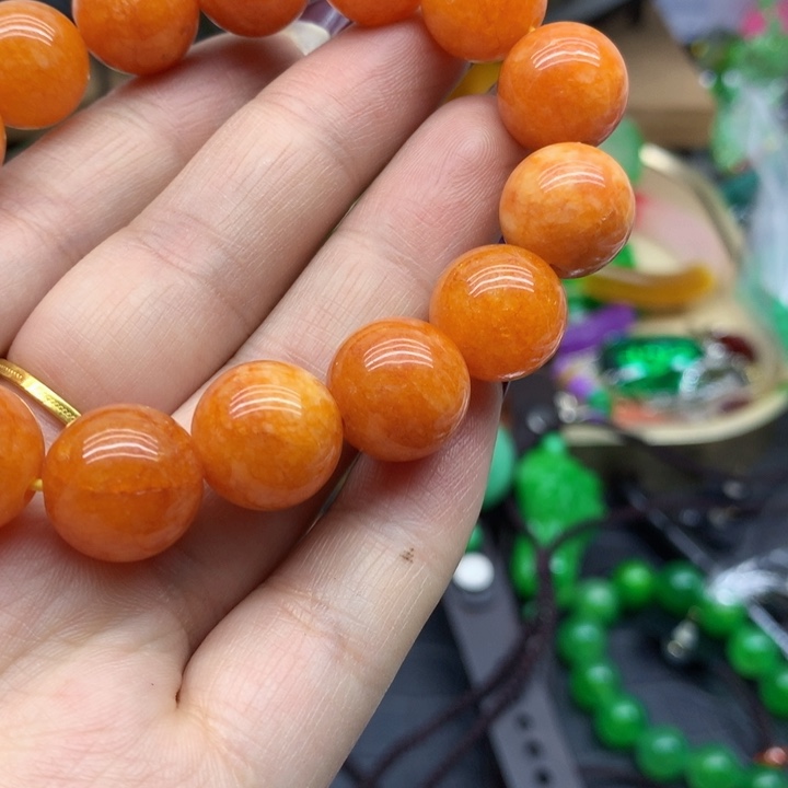 翡翠颈饰未镶嵌吊坠