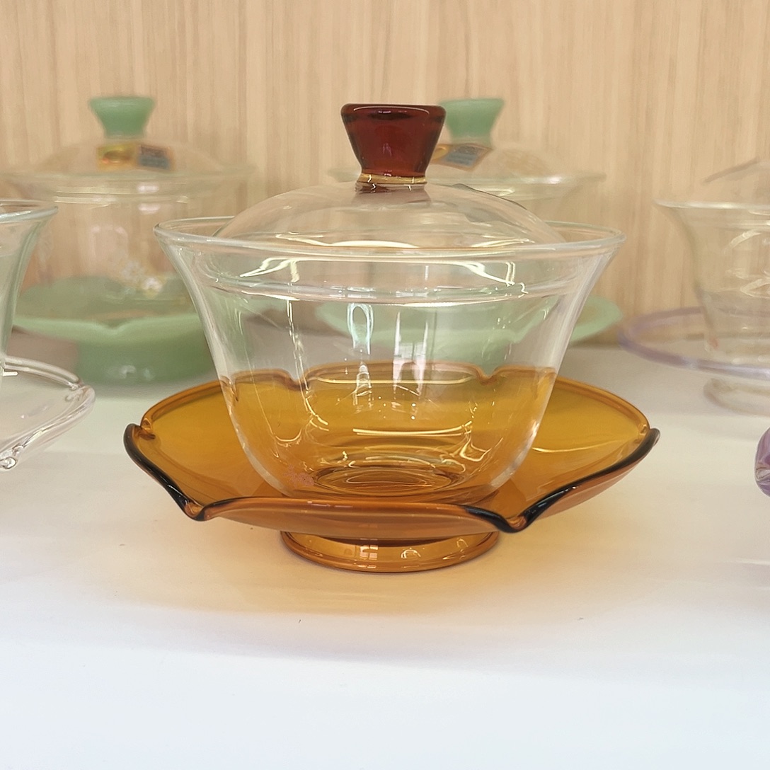 微***醺禾器荷叶盖碗琥珀色