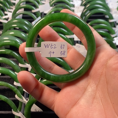 和田玉（碧玉）手镯未镶嵌