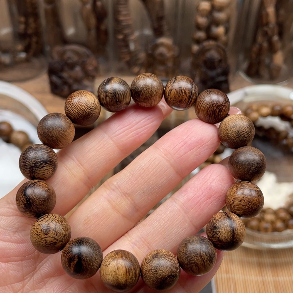 【闪购商品】沉香手串越南芽庄白奇楠
