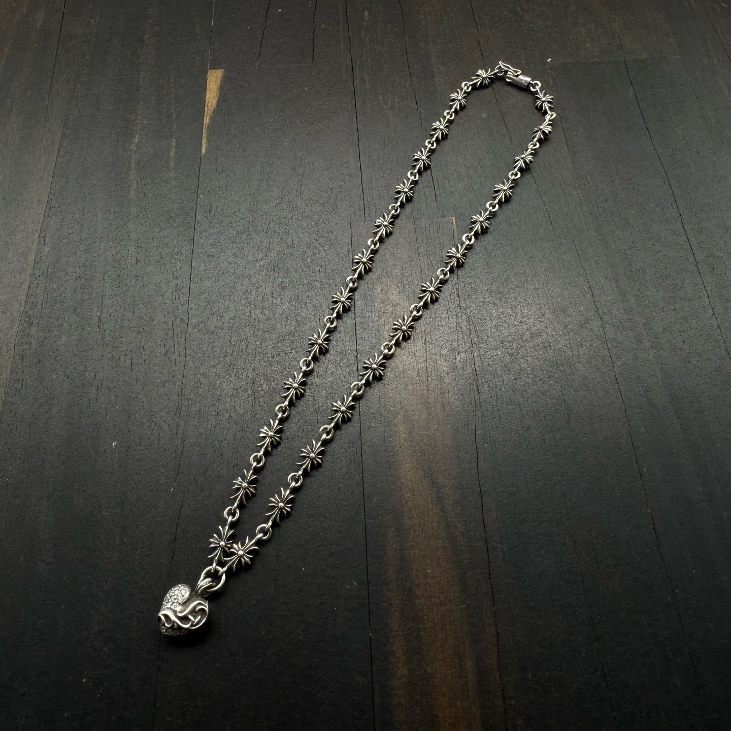 40cm Chrome Hearts 克罗心 满钻藤蔓爱心 十字花一体项链