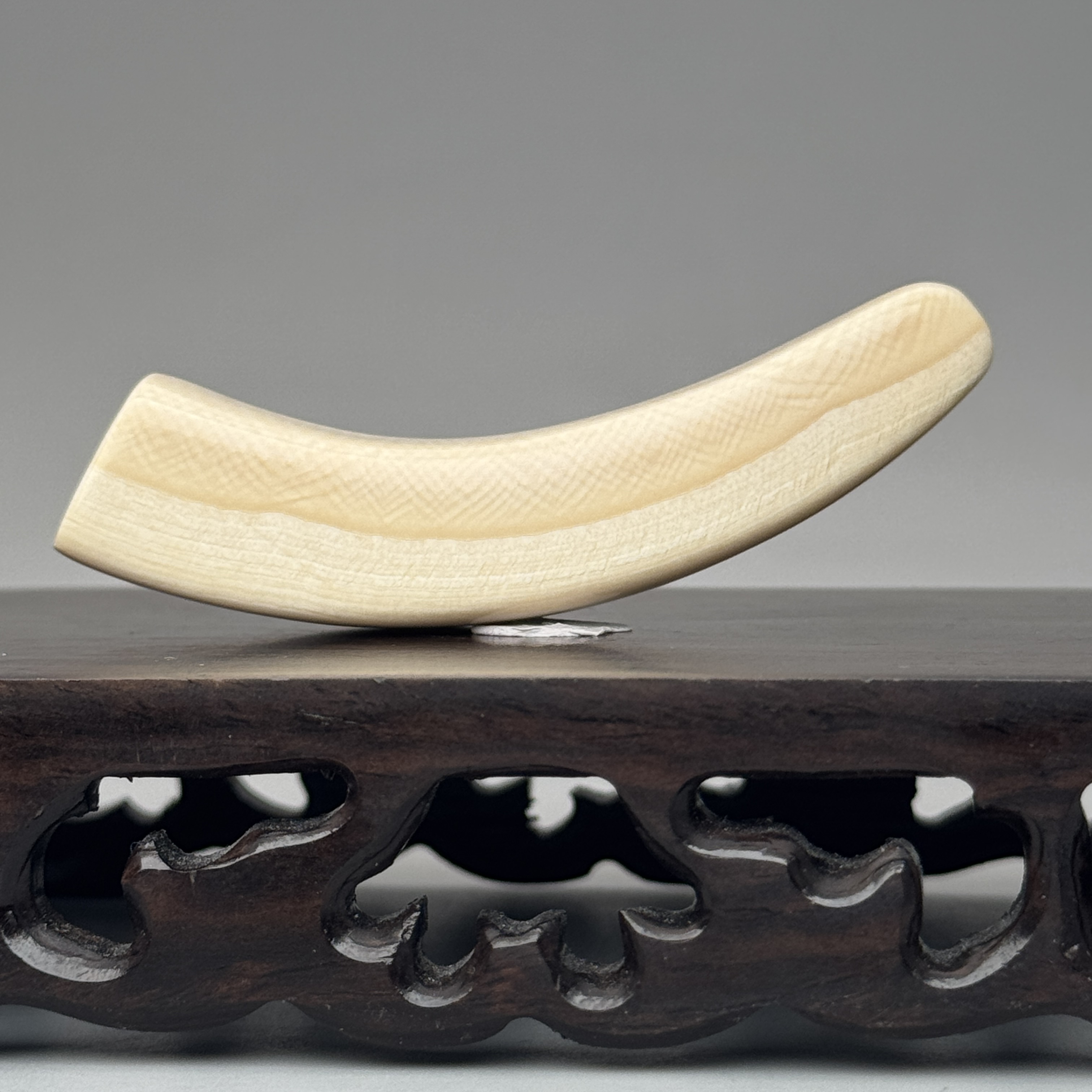 DEZHI/德志74*16mm23.5g牙尖吊坠天然猛犸牙A505