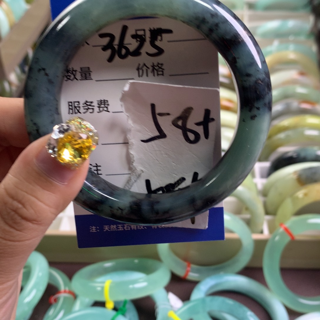 蛇纹石玉未镶嵌手镯3625