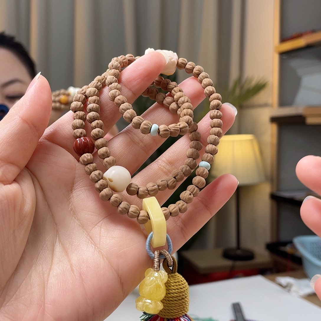 琥珀裸石未镶嵌蜜蜡手链