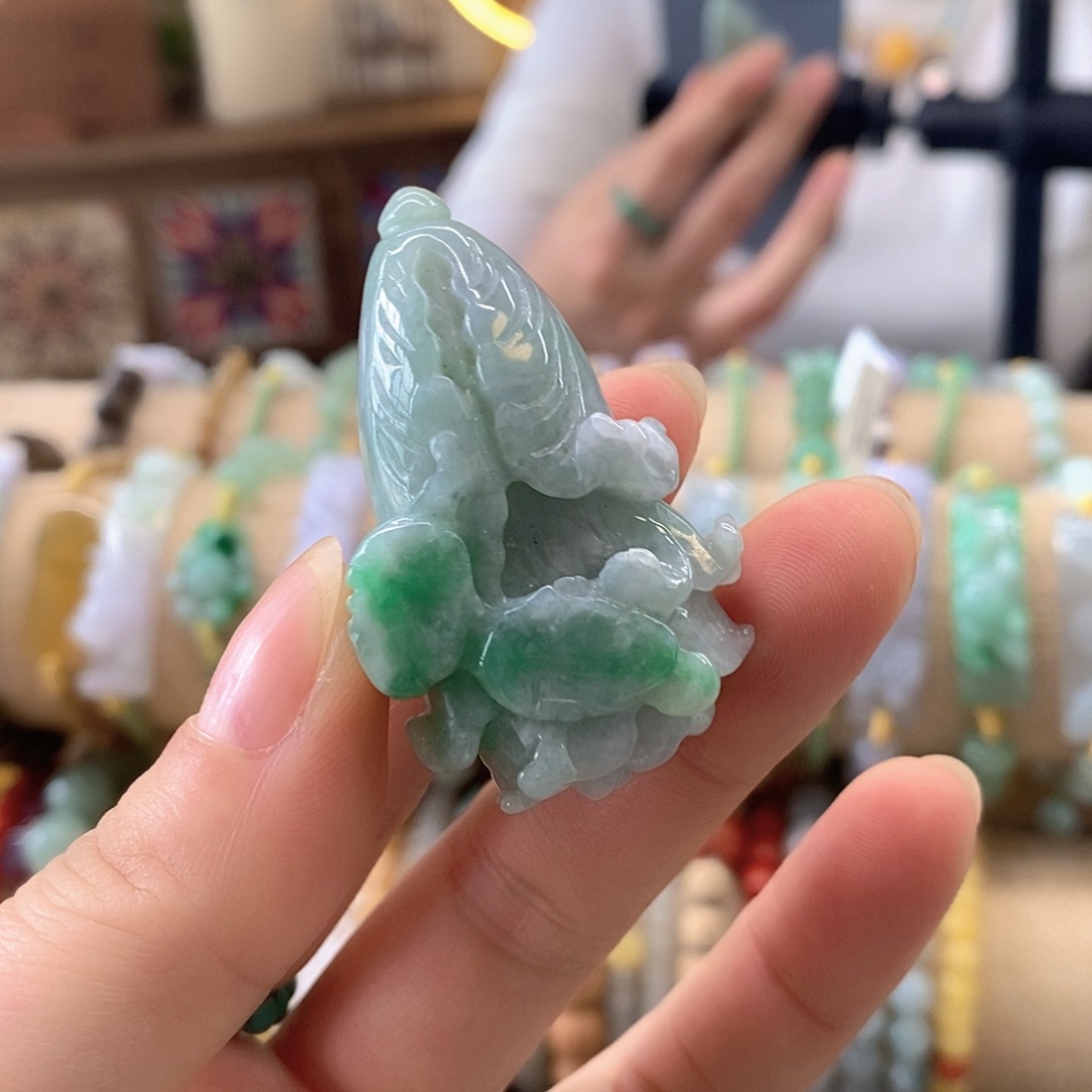翡翠未镶嵌挂件翡翠挂件