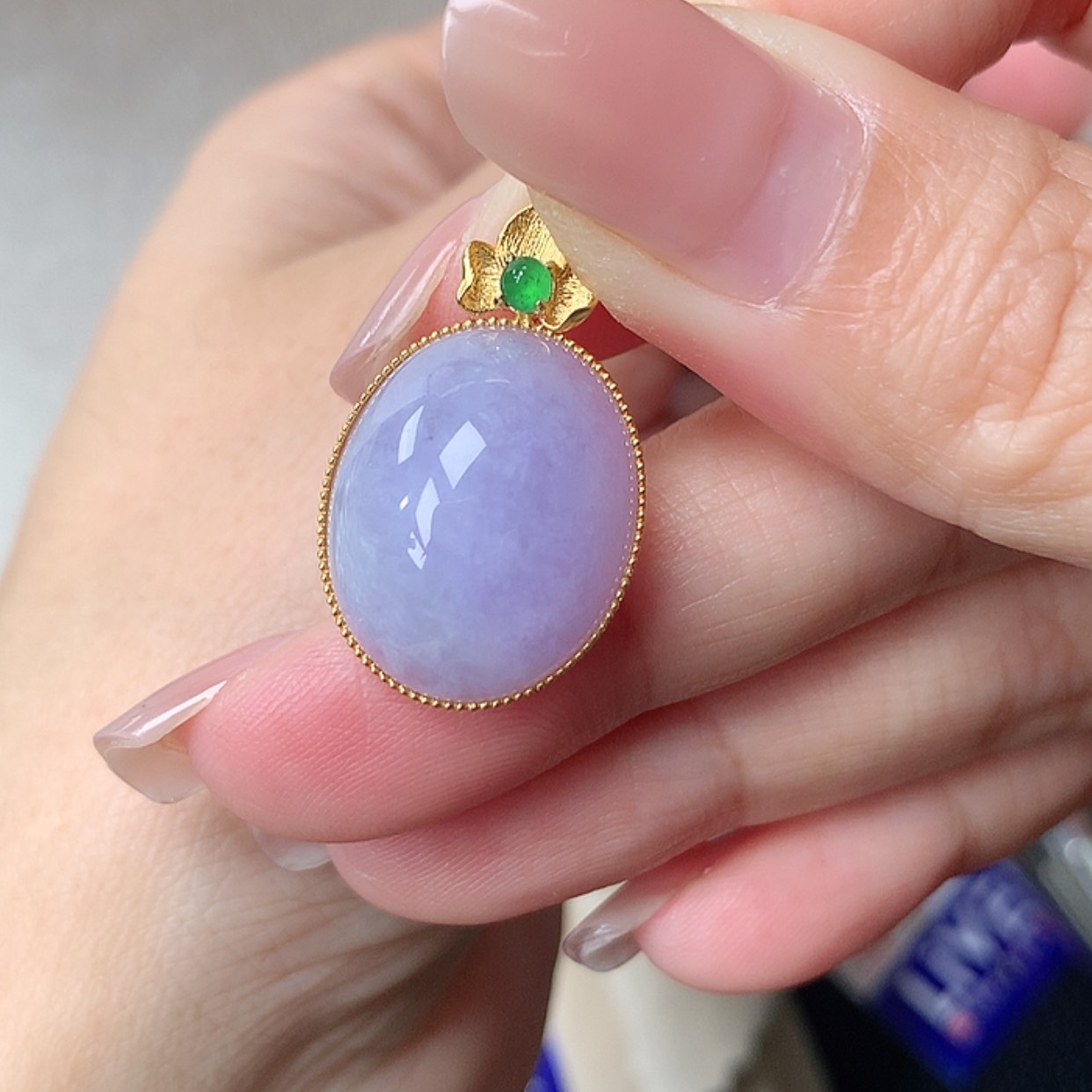 【闪购商品】翡翠吊坠(不含链)18K金镶嵌