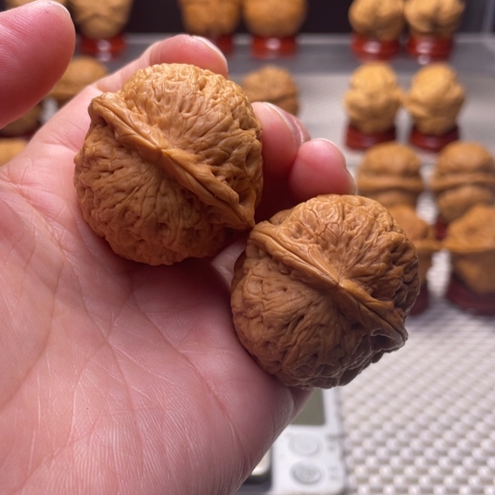 文玩核桃把件12玉观音