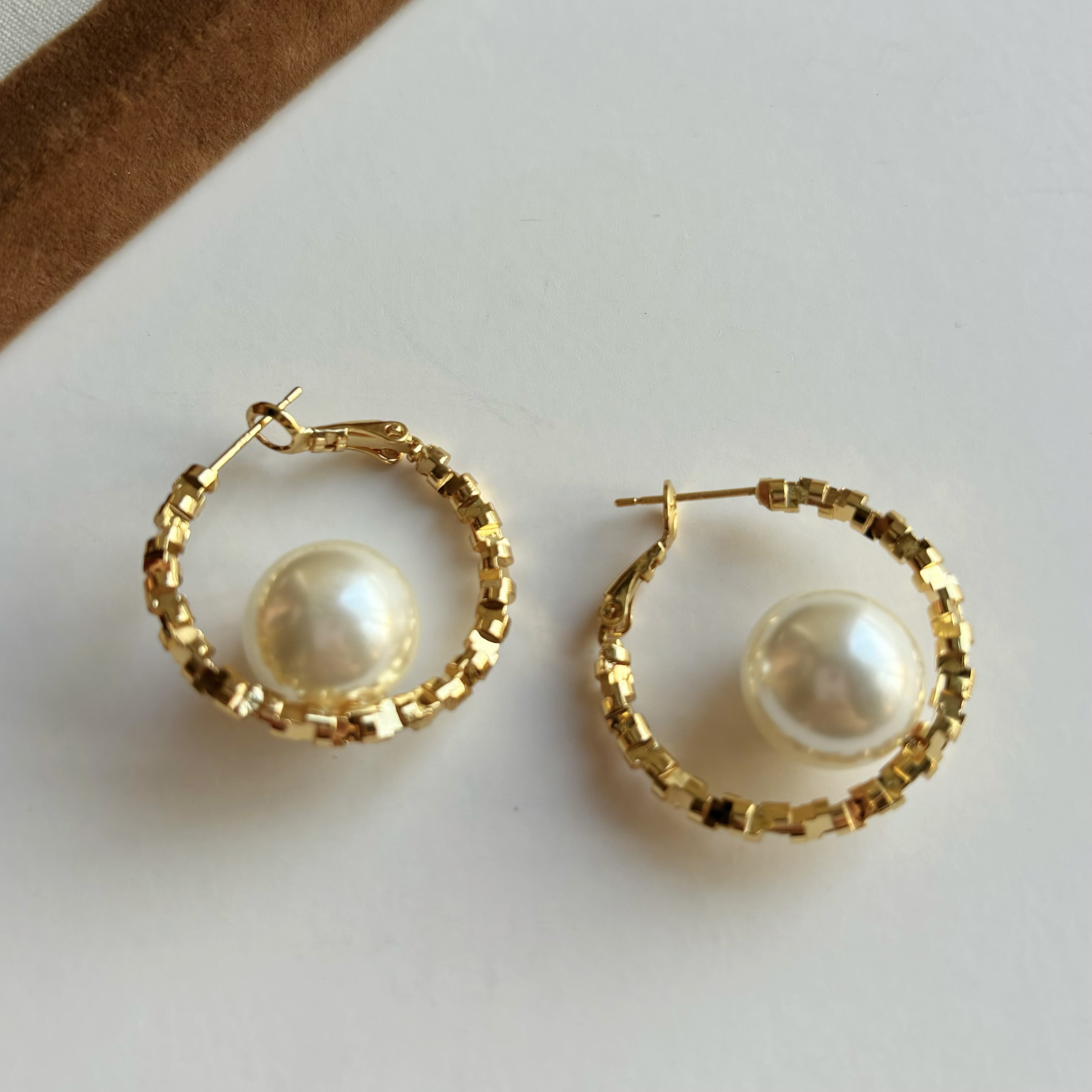 铜合金仿珍珠耳饰 法式轻奢金属风珍珠高级感耳环气质小众设计感