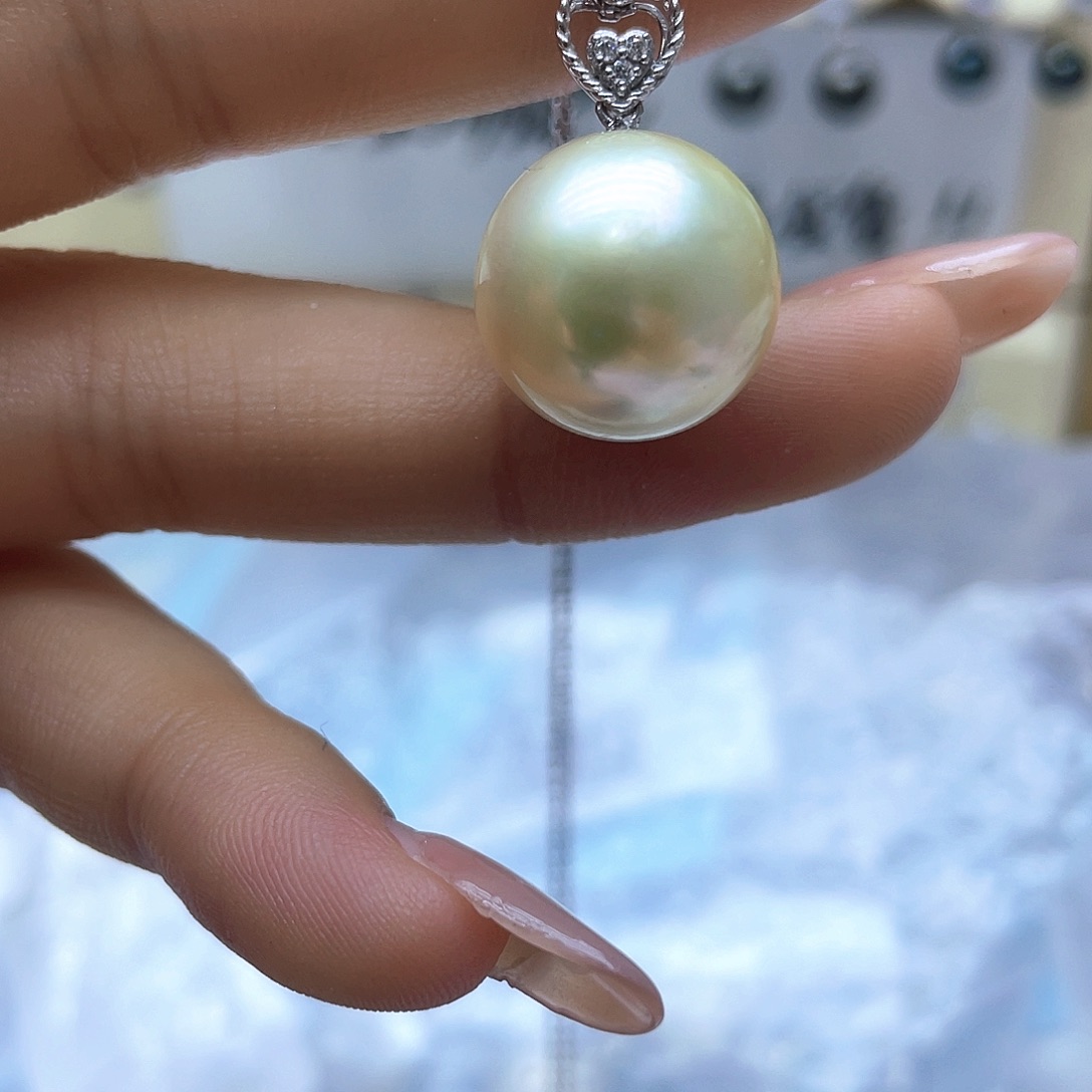 海水珍珠颈饰18K金镶嵌