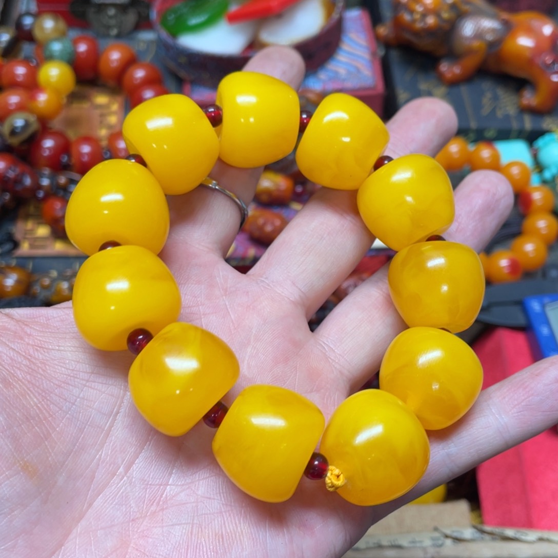 琥珀裸石未镶嵌好物推荐如图所示