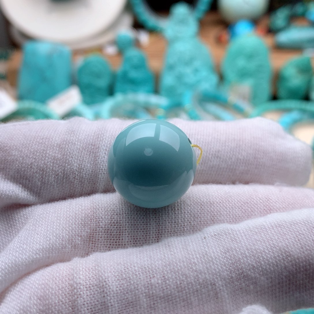 绿松石颈饰未镶嵌