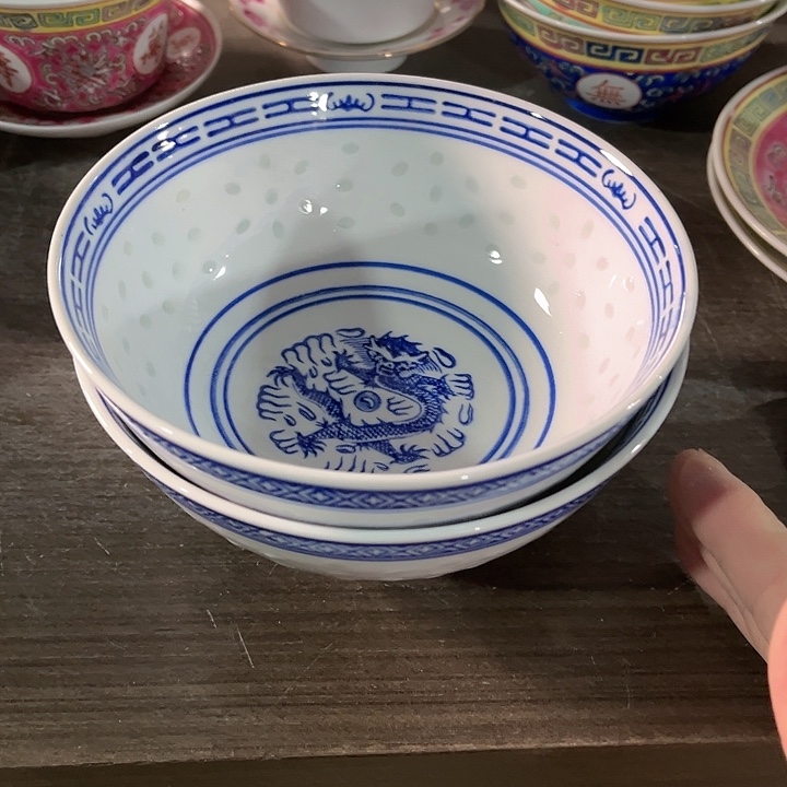 瓷片//////直径15厘米。2个。