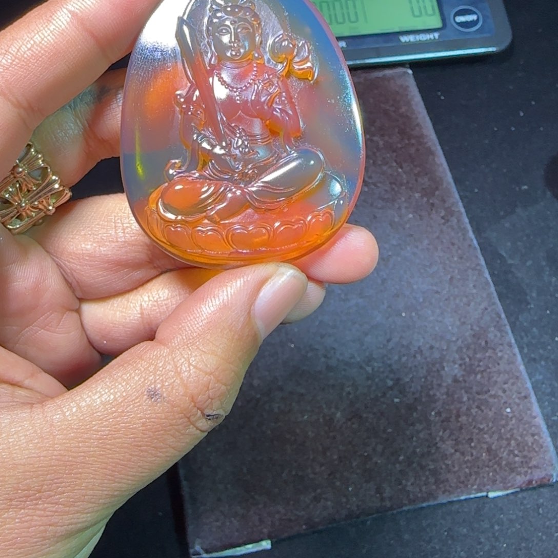 琥珀未镶嵌裸石琥珀