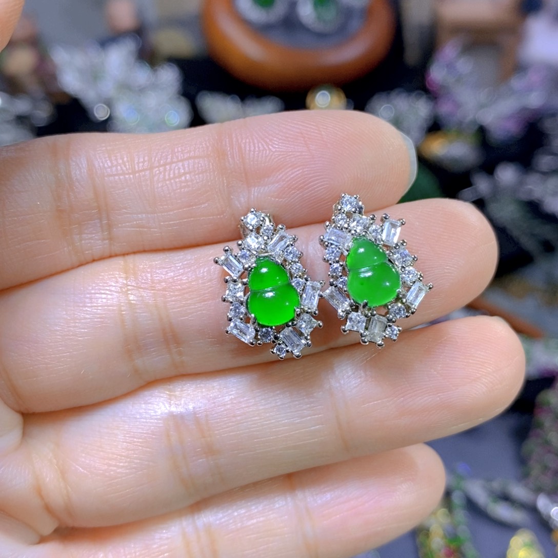 翡翠颈饰银S925镶嵌天然翡翠