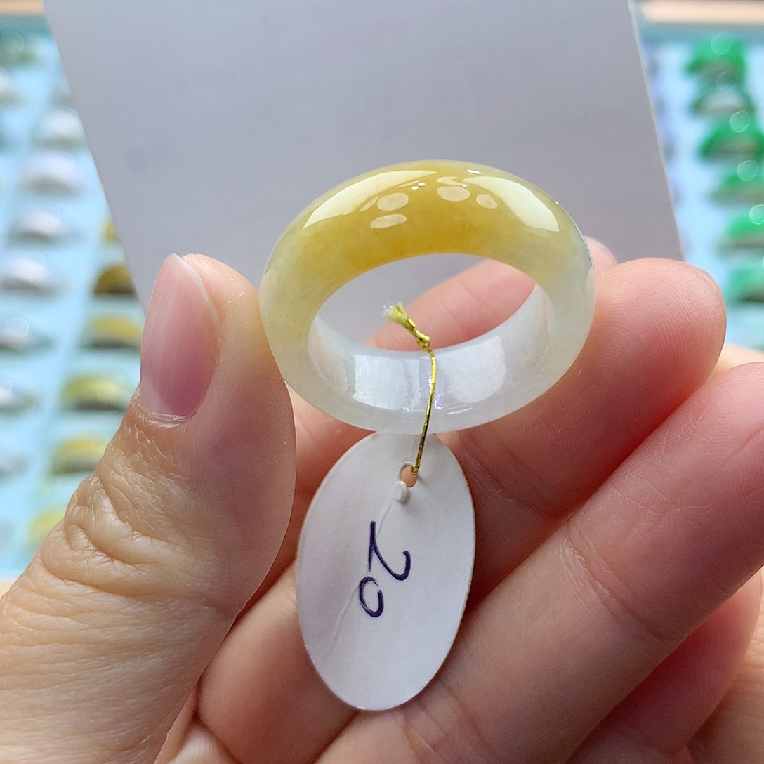 翡翠戒指未镶嵌20圈