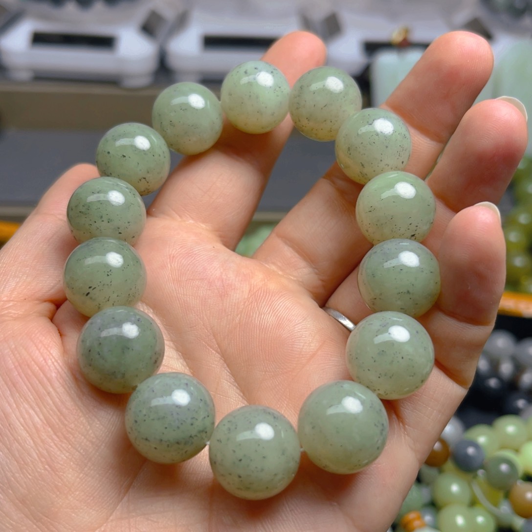 手串未镶嵌和田玉