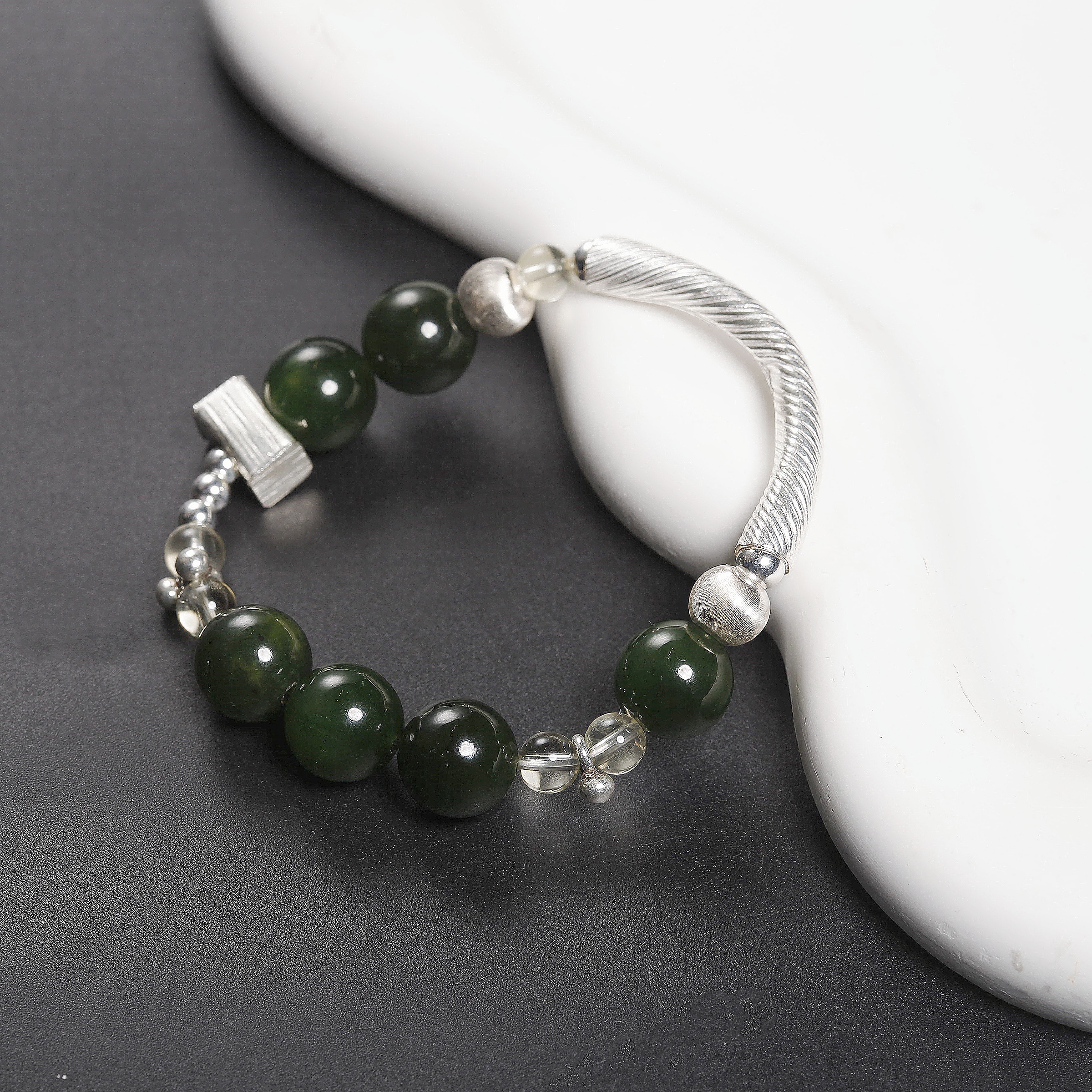 【碧玉】和田玉菠菜绿大气显贵气质手串