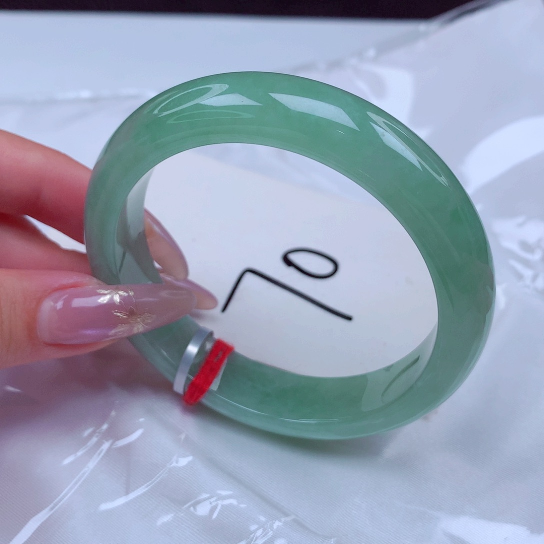 翡翠手镯未镶嵌翡翠54