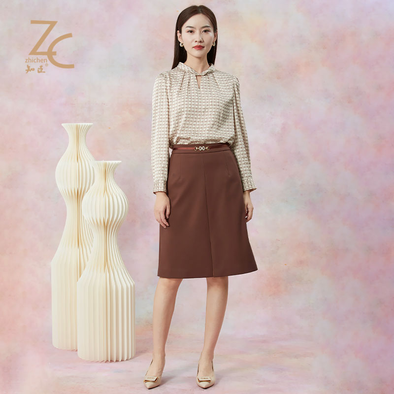 【商场同款】知臣秋新品 温柔百搭中古风直筒A摆裙女 20233523
