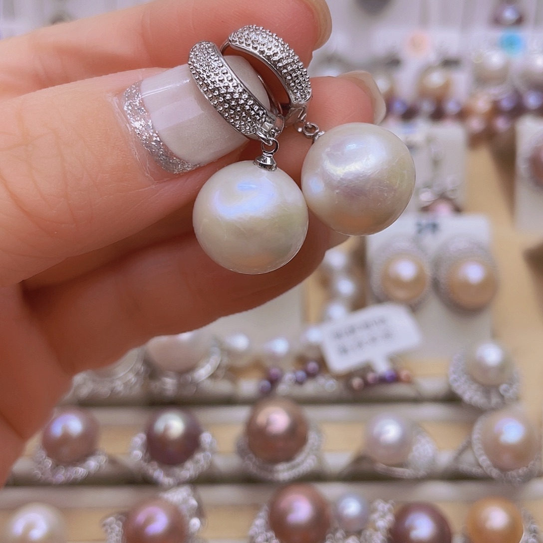 未镶嵌淡水珍珠耳饰