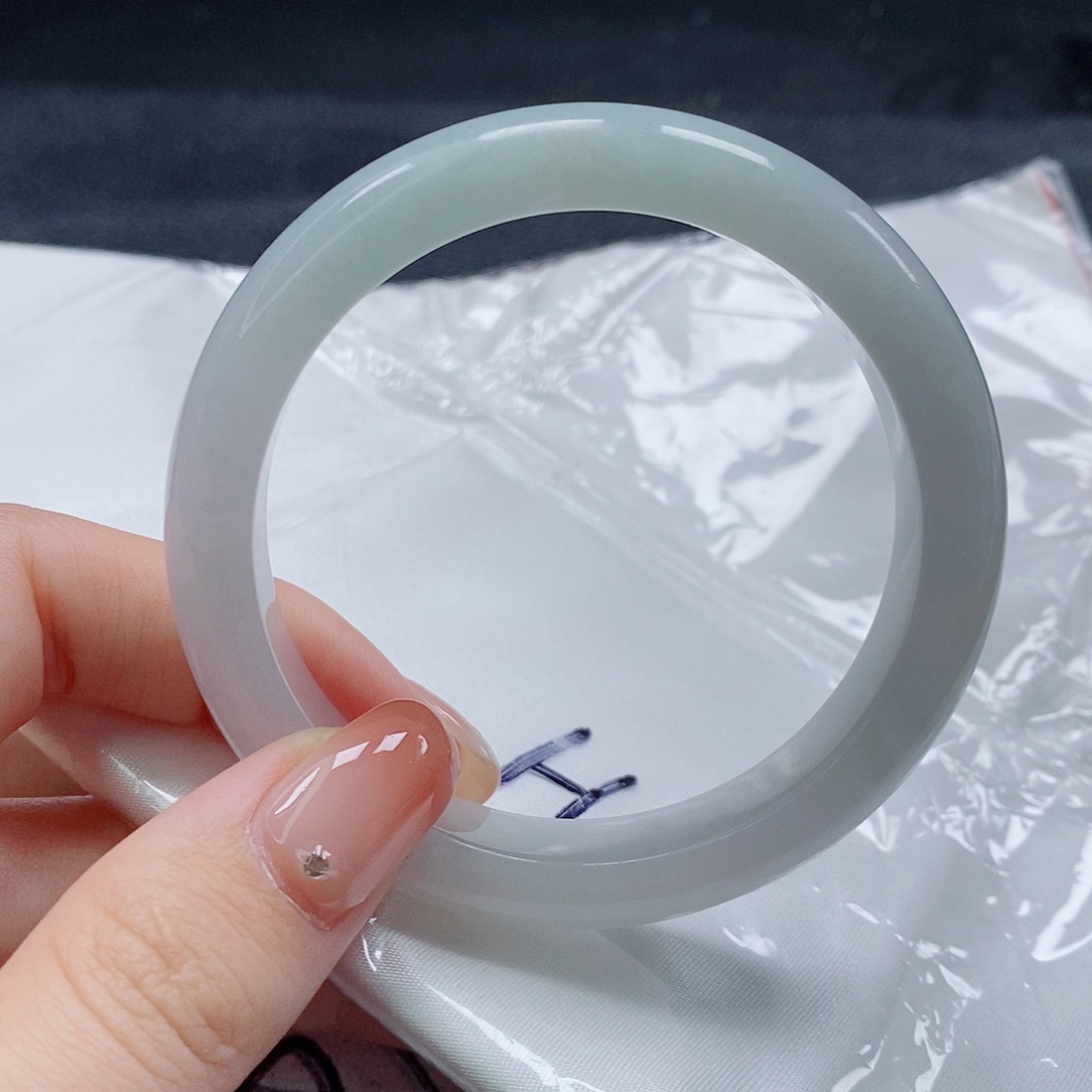 【闪购商品】未镶嵌手镯翡翠482号