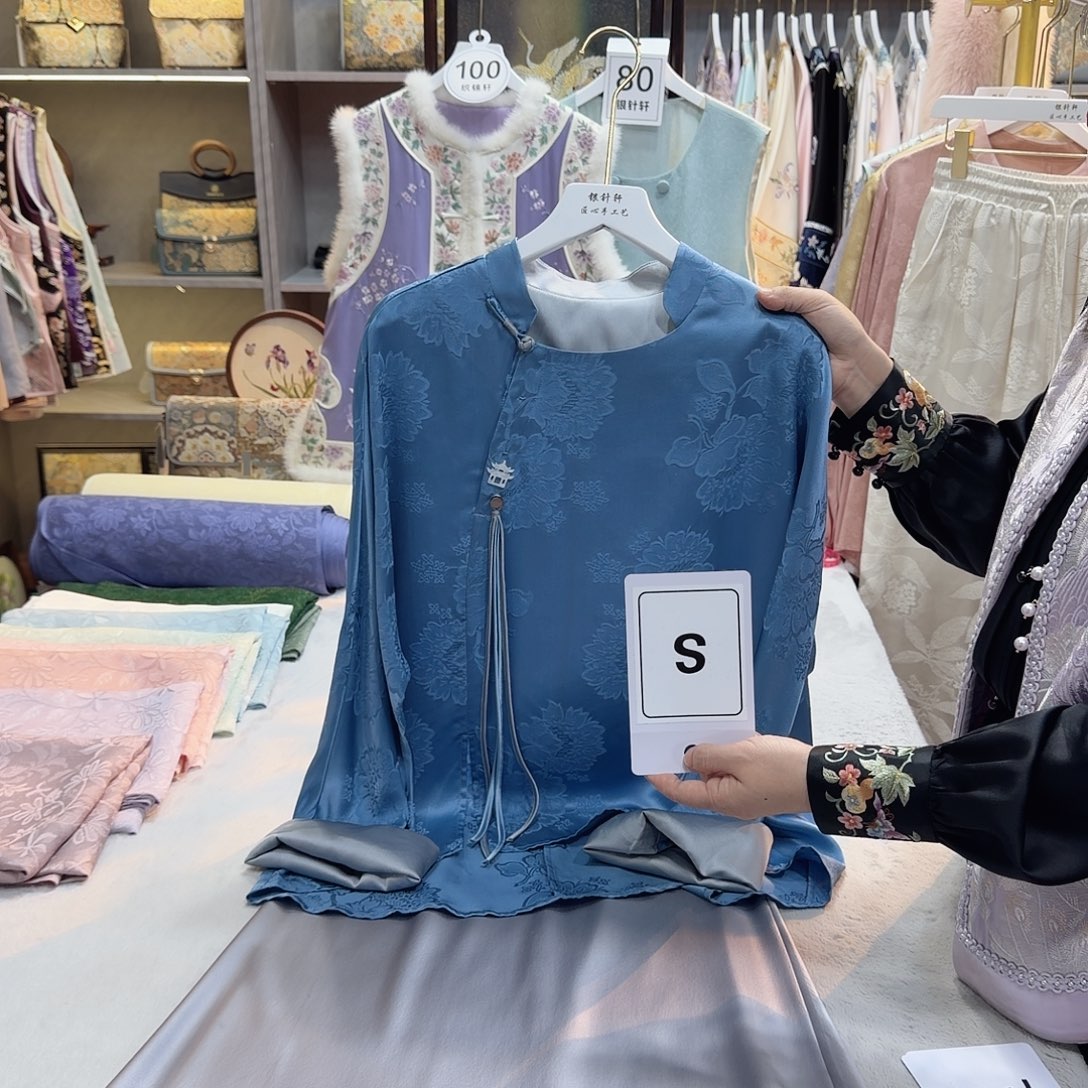 亲***贝非遗传承人的精神风貌与传统的