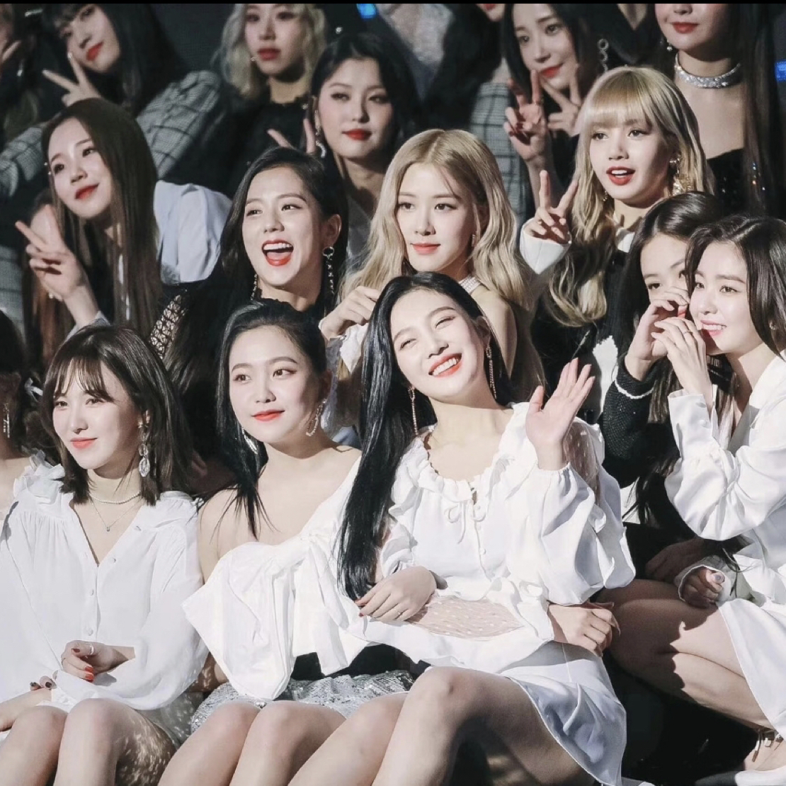 女混卡池抽抽乐（吒 墨 娃 爻……等）