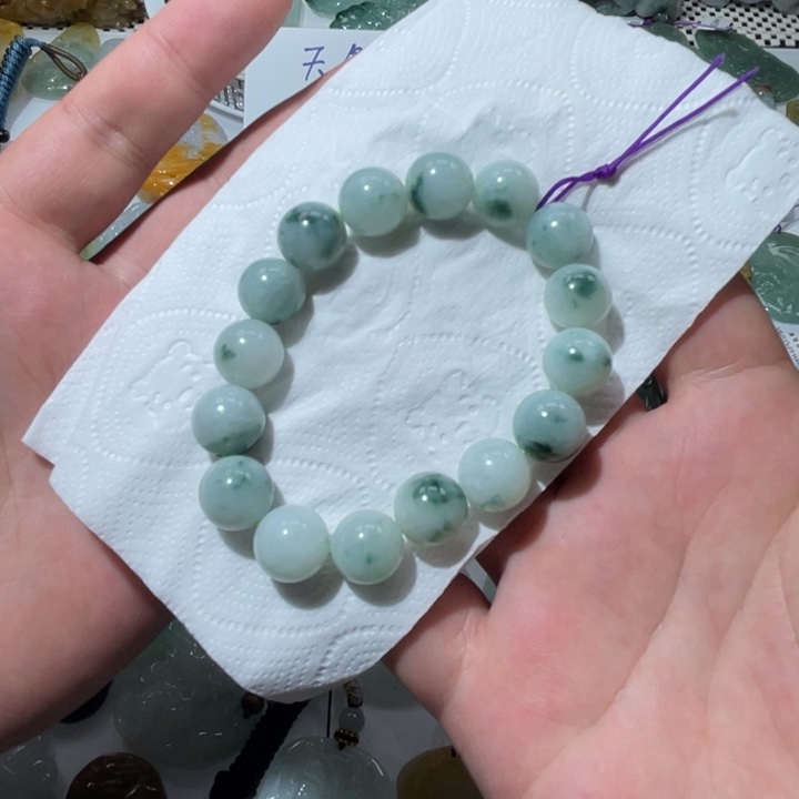 翡翠颈饰未镶嵌天然