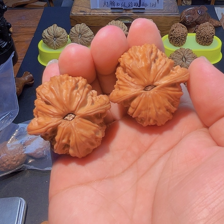 文玩核桃把件剛*磨盘