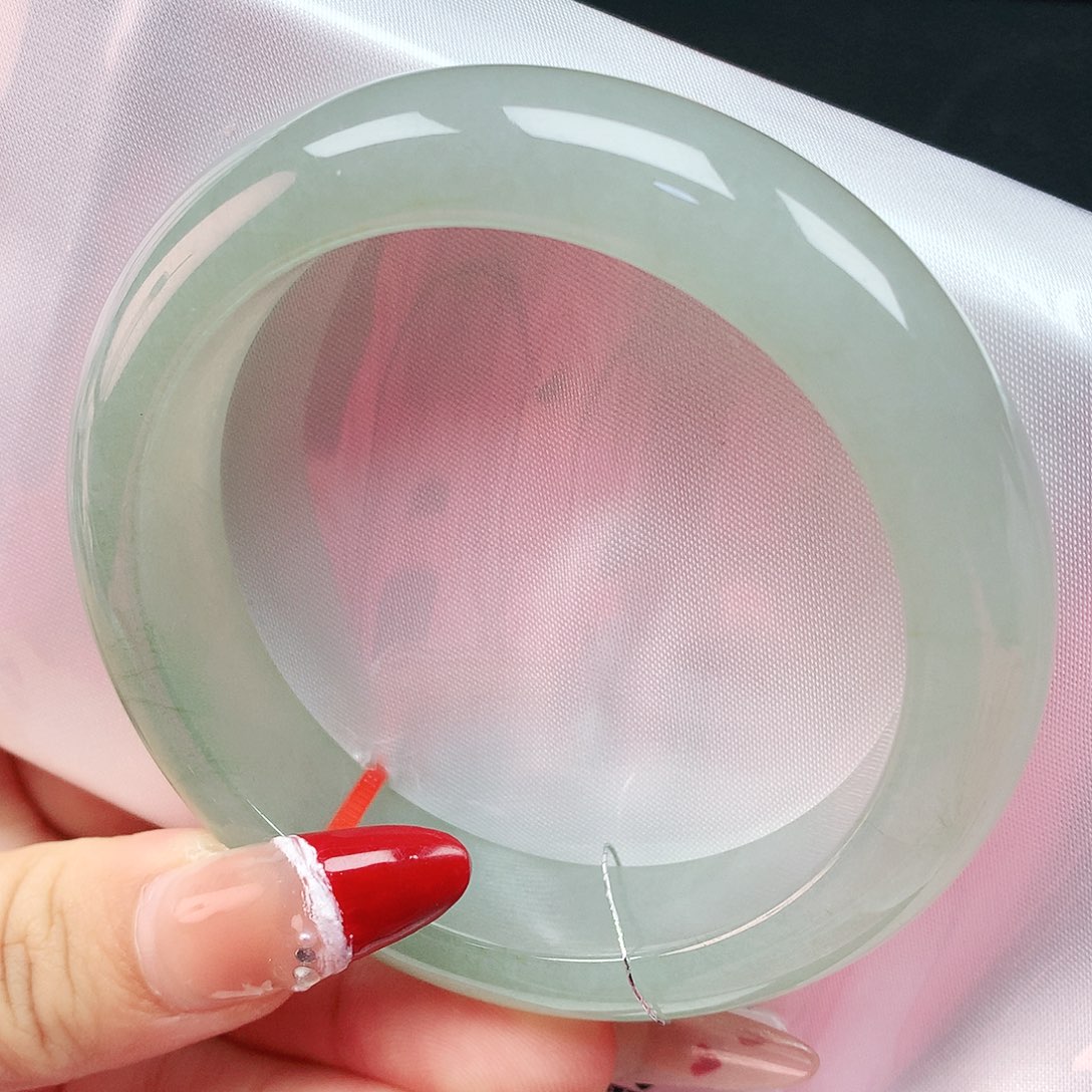 翡翠手镯未镶嵌57圈