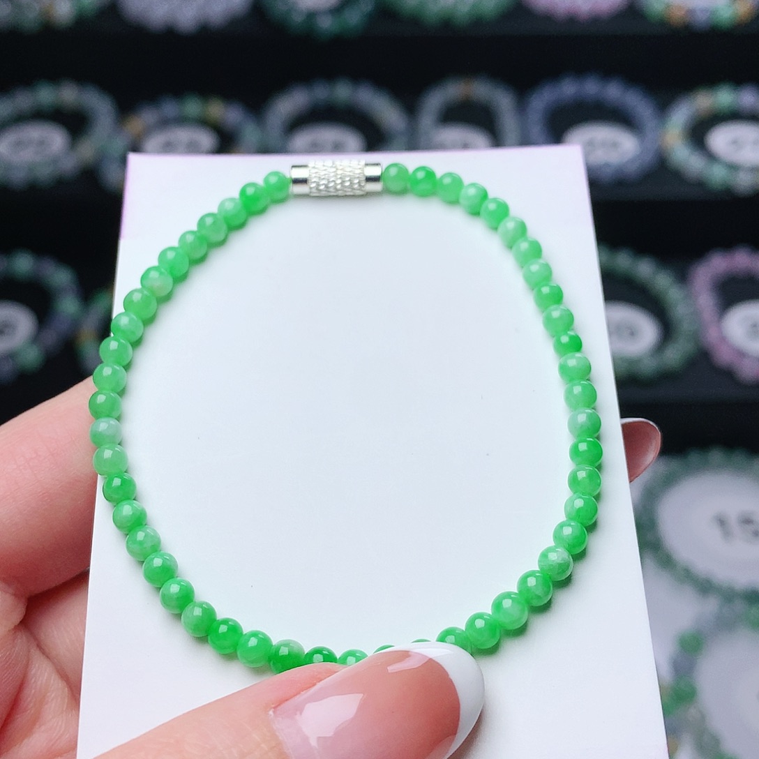 翡翠手链未镶嵌翡翠