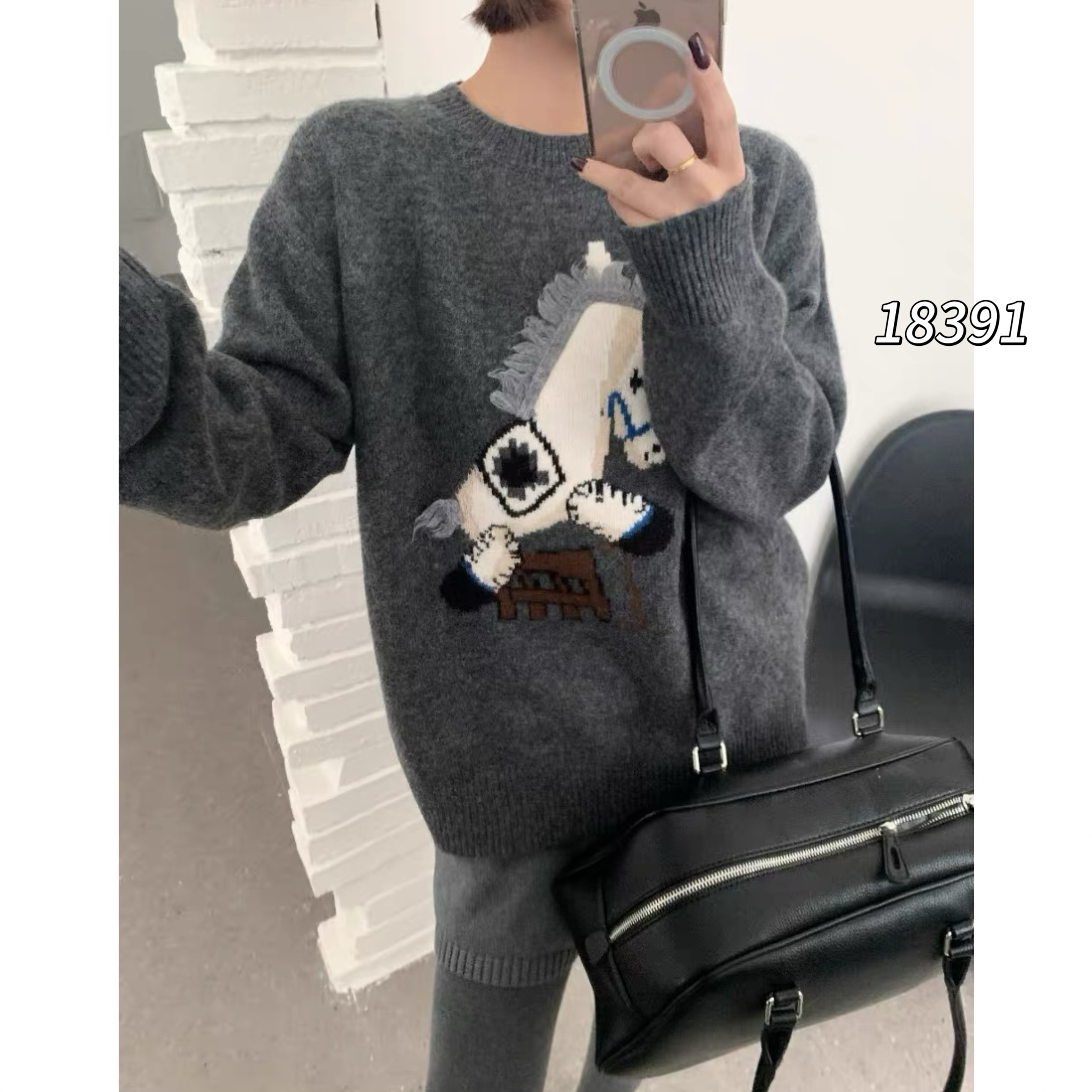 18391（部分无水洗唛介意慎拍）WAMGDAN圆领小马长袖针织衫